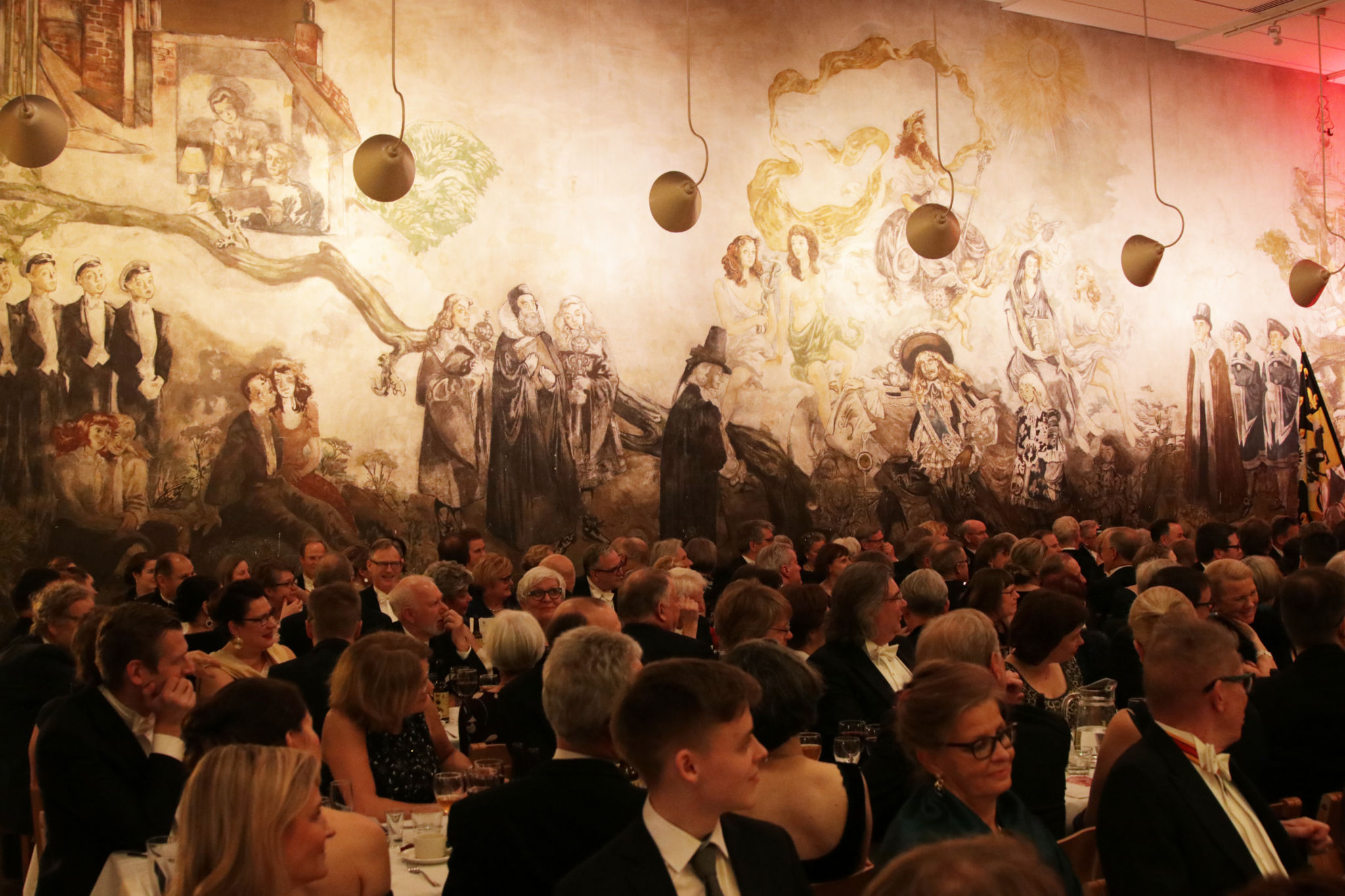 Brahebalen på Kåren, fresken i bakgrunden