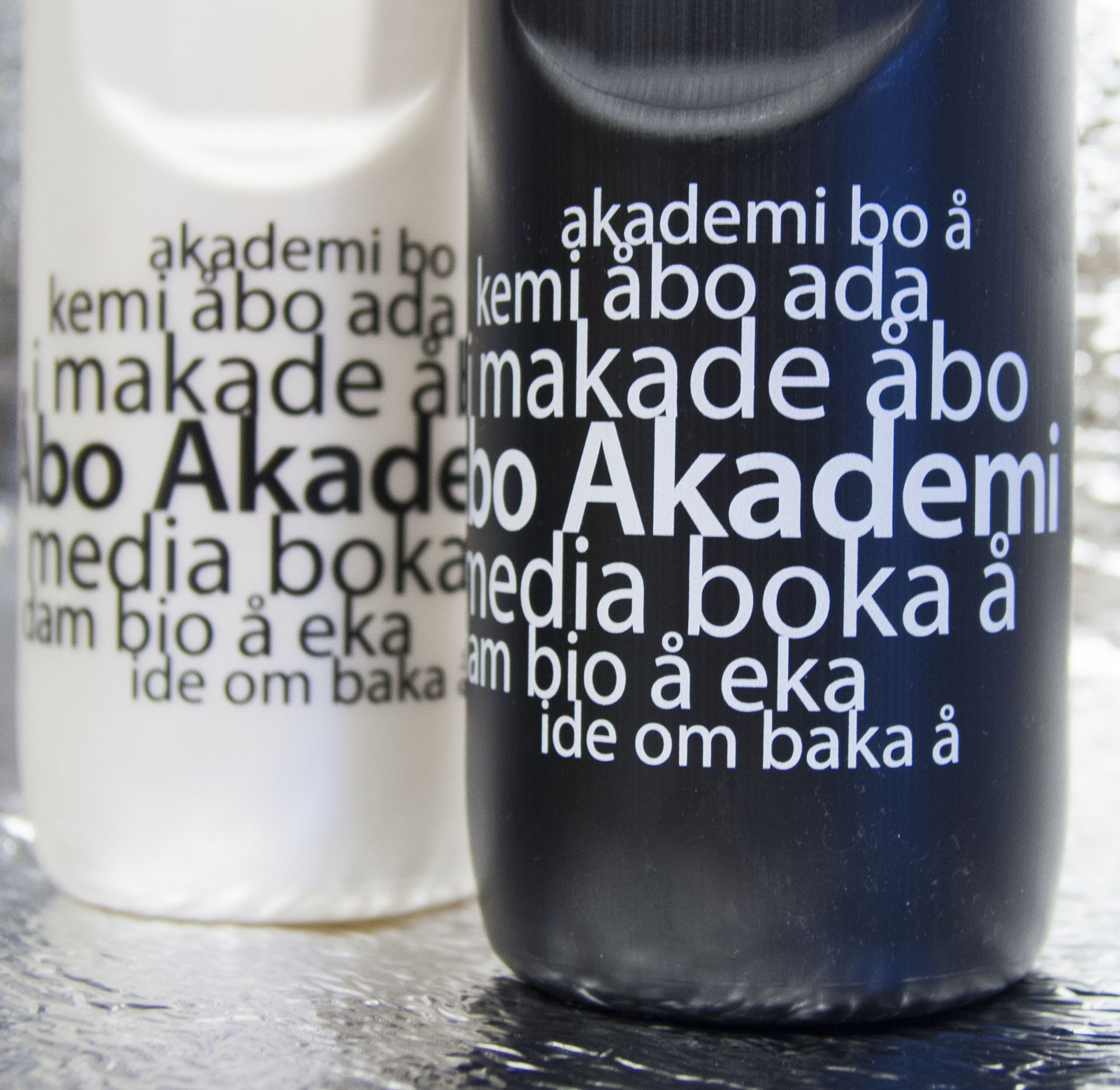 Åbo Akademis vattenflaska