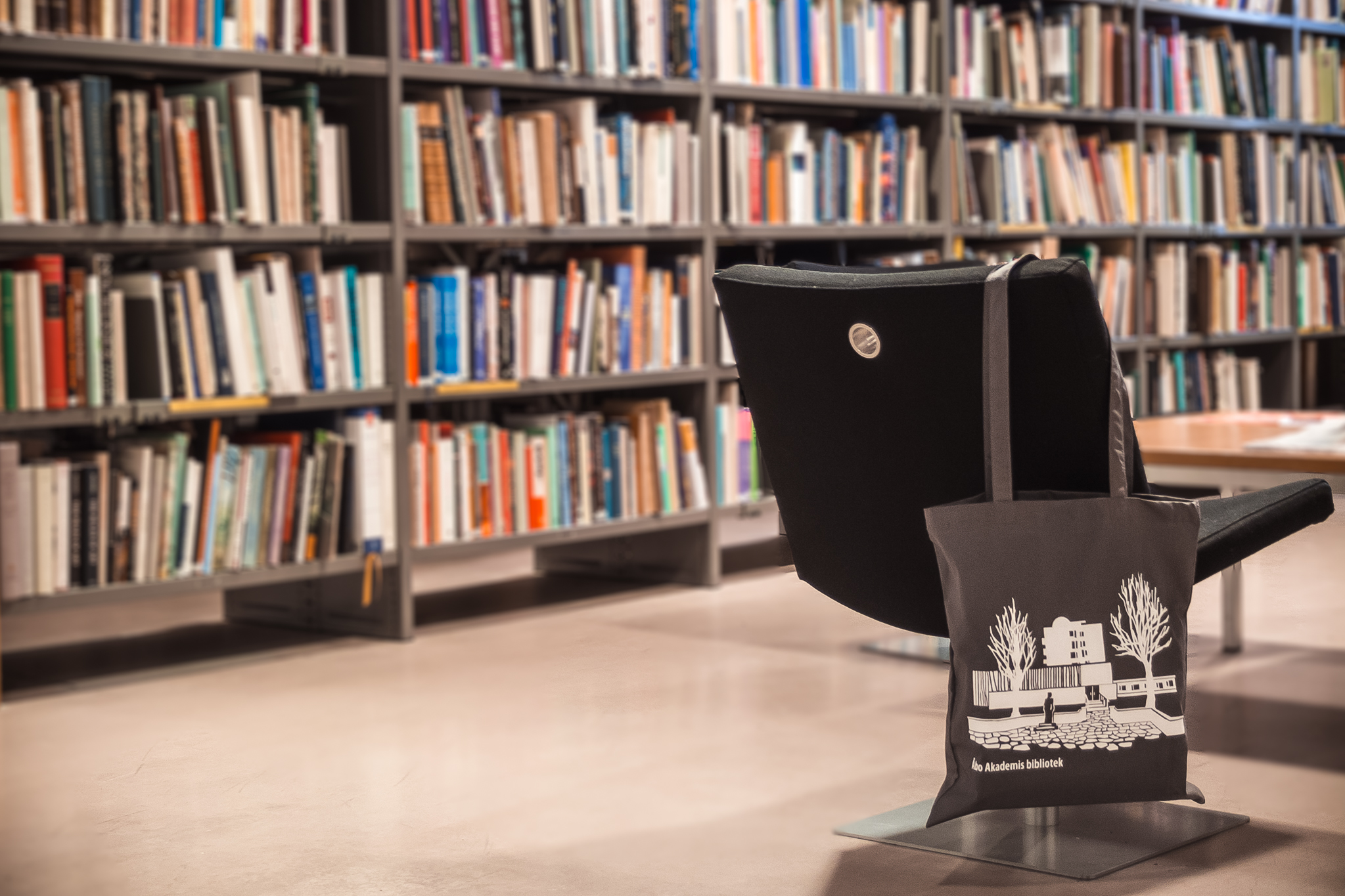 Bibliotekets tygkasse 2